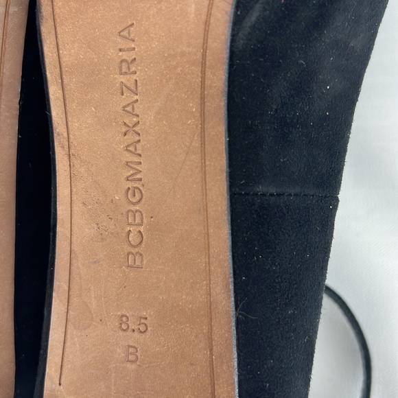 🍁2/$25 🍁 BCBG Black Peep Toe Gold Heel Stiletto - Picture 12 of 12